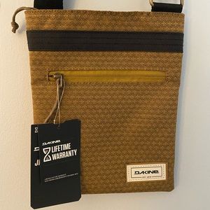 Dakine Crossbody Purse